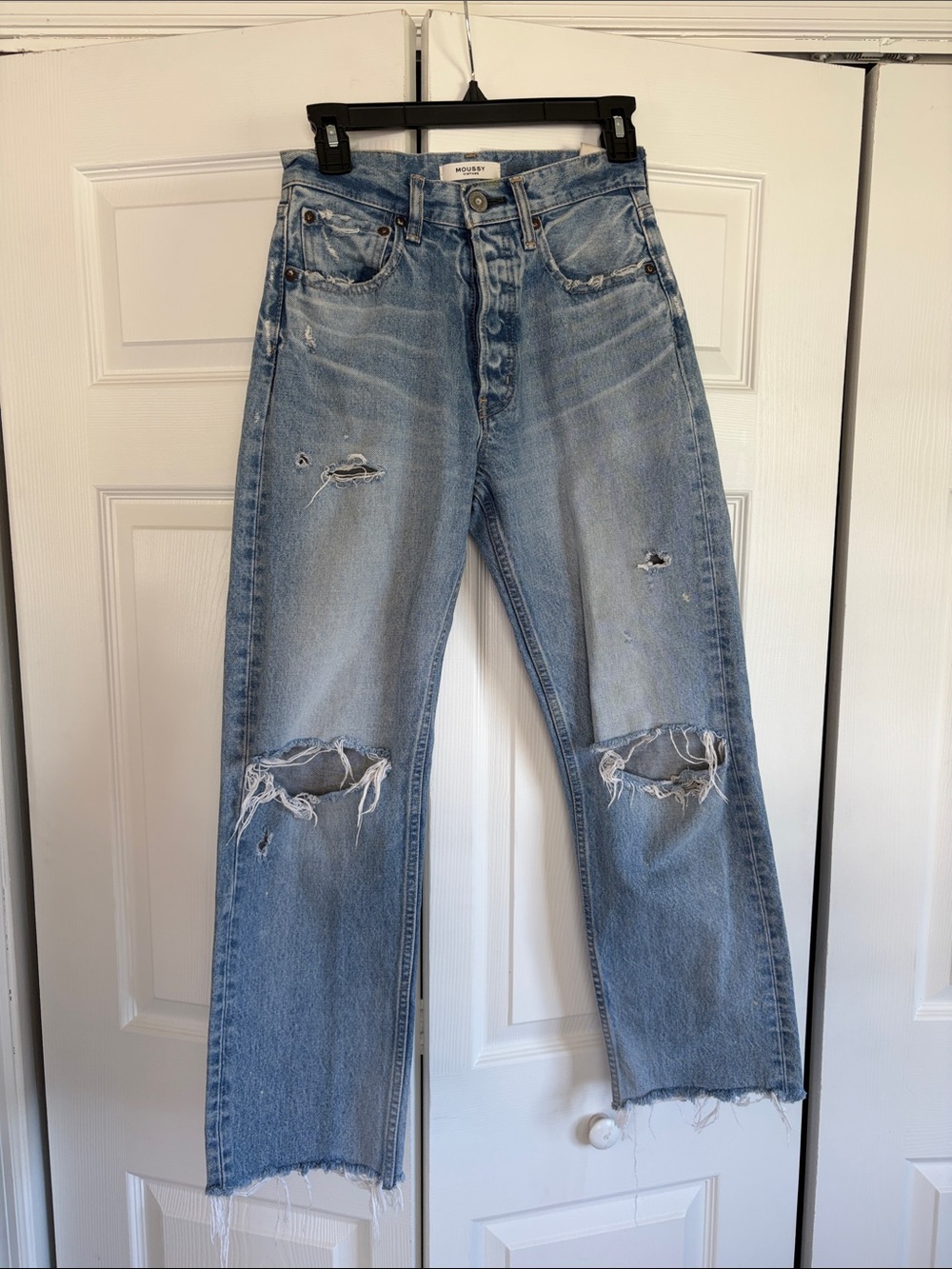 Moussy Vintage Howa Light Blue Distressed Tapered Jeans Button Fly 25 Raw Hem